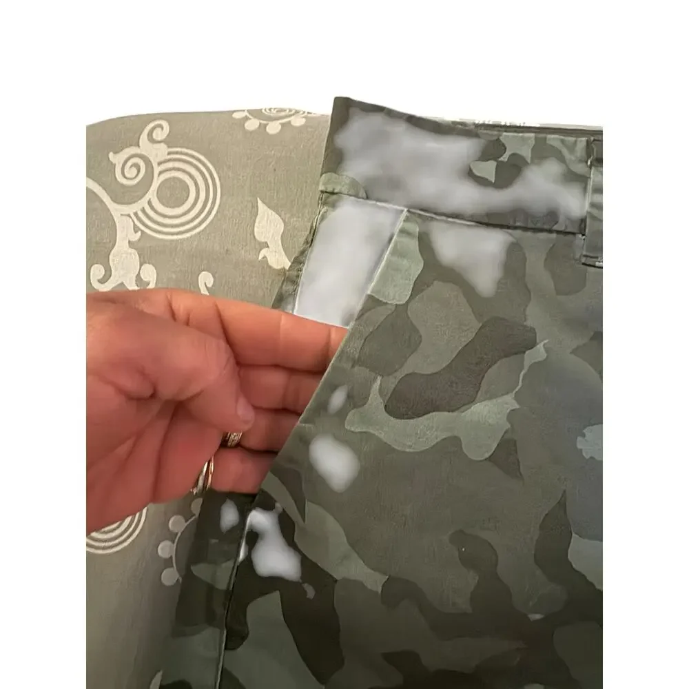 Old Navy EveryDay Camouflage Mid-Rise Shorts sz 6